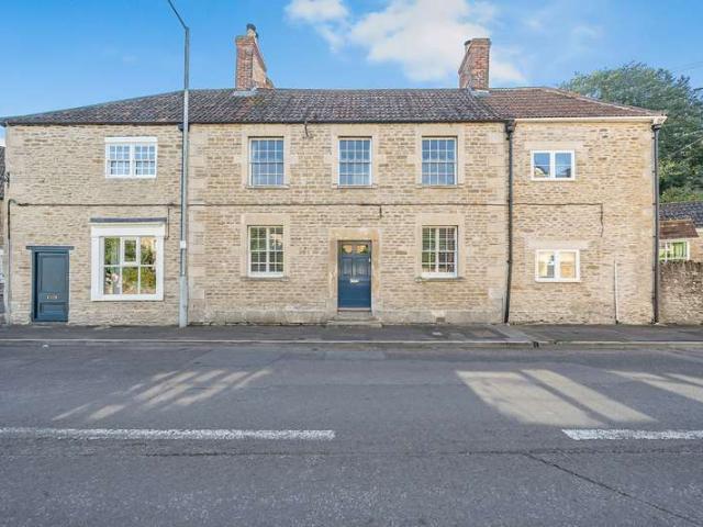 Property for sale in Beckington