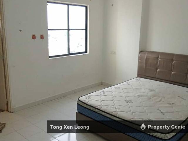 Condominium for sale in Malaka