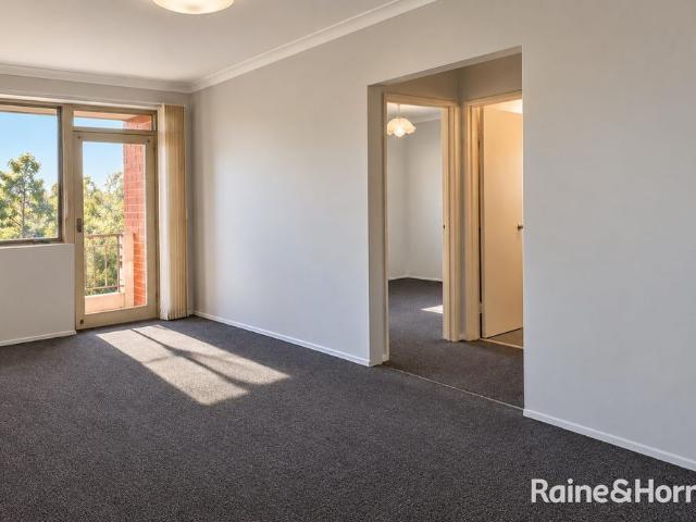 Apartment for rent in Experiment Farm, Sydney