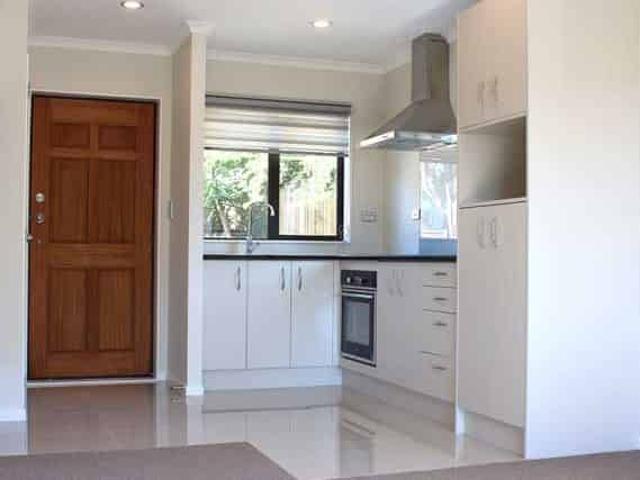 House for rent in Pakuranga Heights, Howick