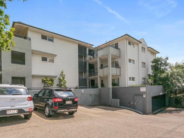Apartment for rent in Hill End, Greater Brisbane