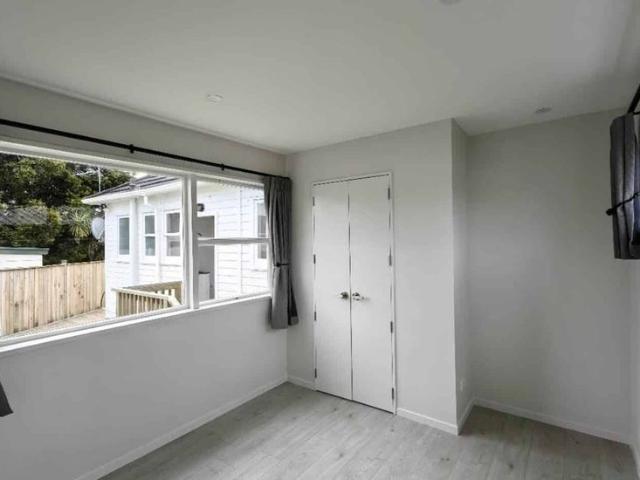 Townhouse for rent in Blockhouse Bay, Whau