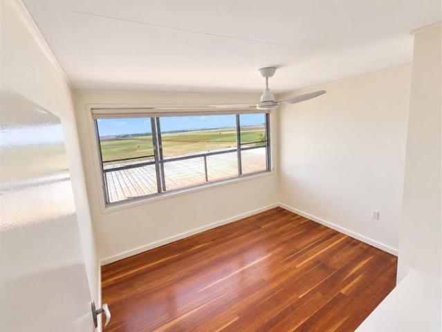 Apartment for rent in Qunaba, Queensland