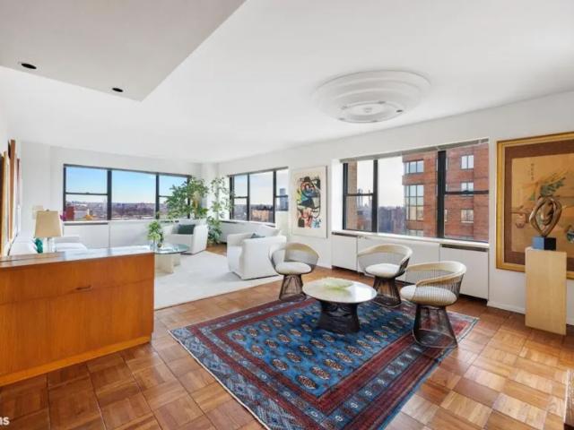 Apartment for sale in Arverne, New York