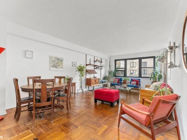 Apartment for sale in Arverne, New York