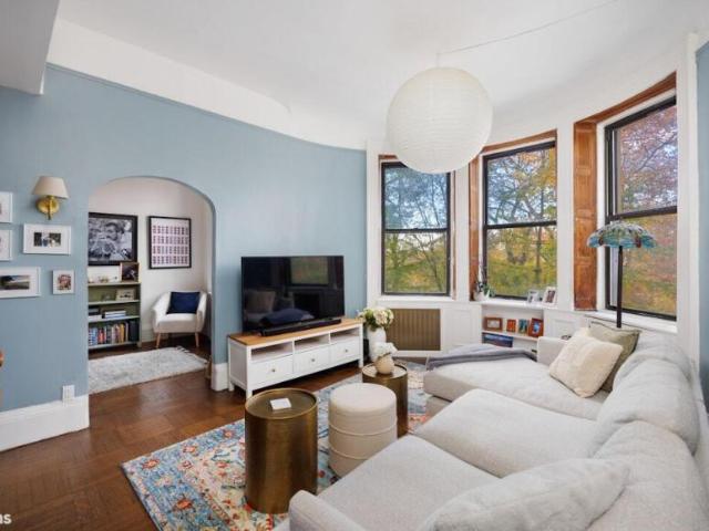 Apartment for sale in Arverne, New York