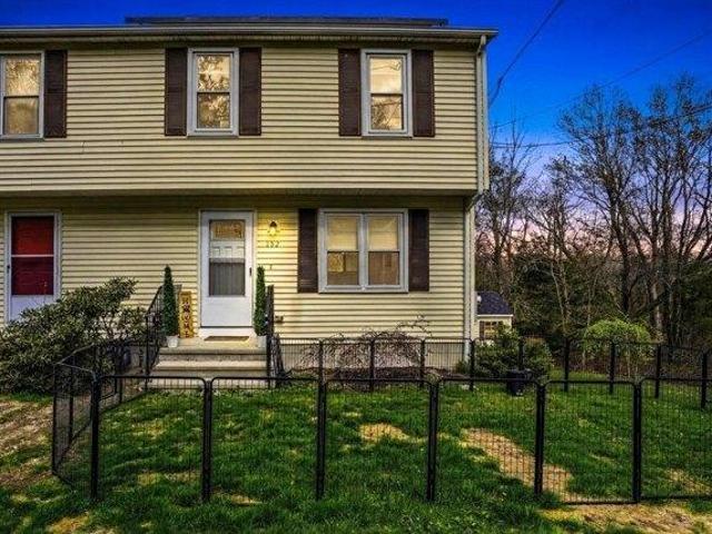 House for sale in North Uxbridge, Massachusetts