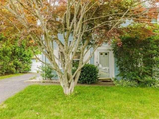 House for sale in North Uxbridge, Massachusetts