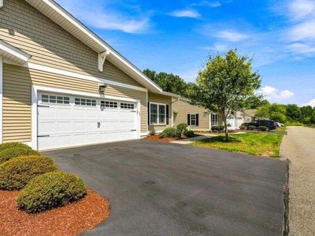 Condo for sale in North Uxbridge, Massachusetts