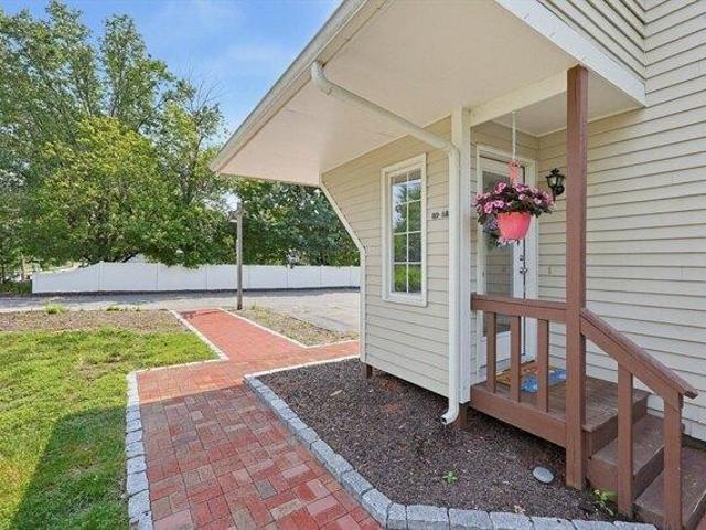 Condo for sale in North Uxbridge, Massachusetts