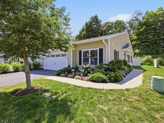 Condo for sale in North Uxbridge, Massachusetts