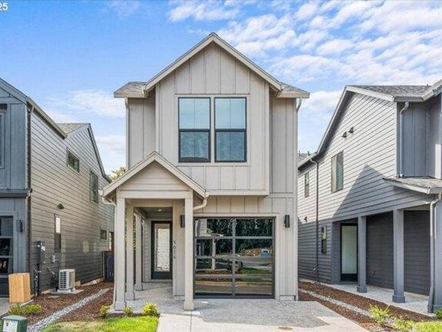 House for sale in Washington