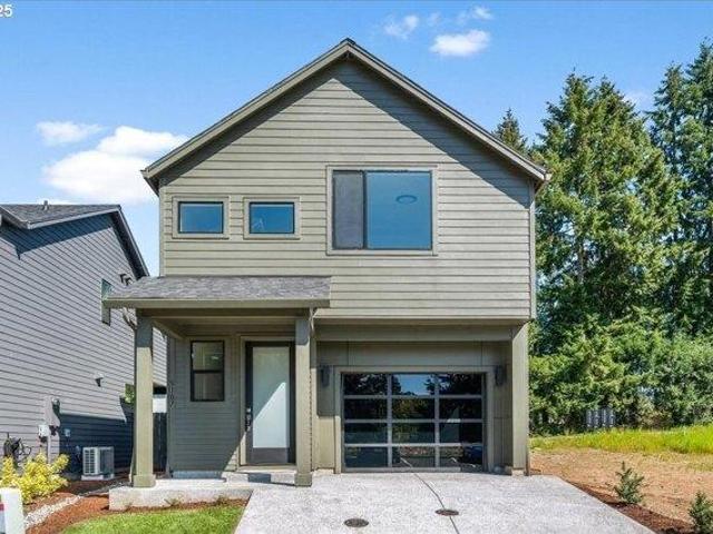 House for sale in Washington