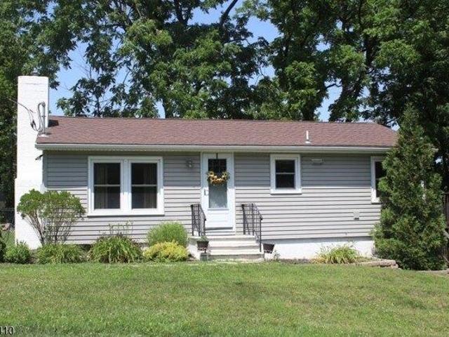 House for sale in Walnut Hill Country Club, Vernon Township