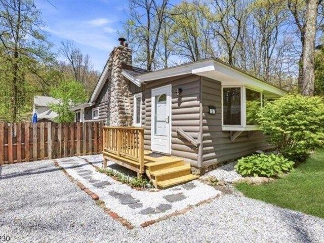 House for sale in Glenwood, New Jersey