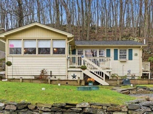 House for sale in Glenwood, New Jersey