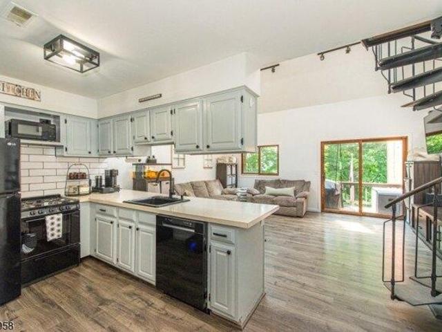 Condo for sale in Glenwood, New Jersey