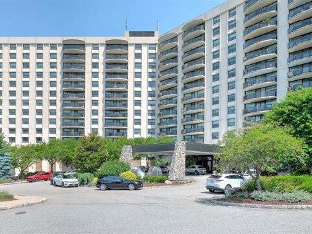 Condo for sale in The Claridges, Verona