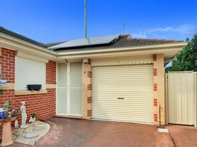 House for rent in Wollongong West, New South Wales