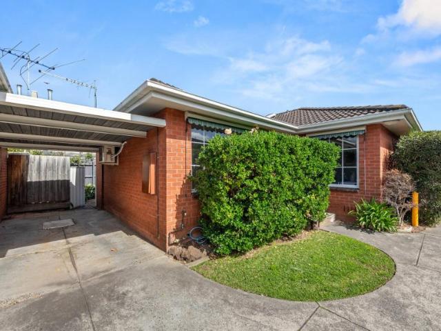 Villa for sale in Camerons Creek, Victoria