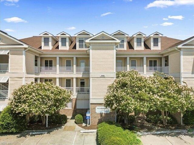 Condo for sale in Virginia Beach