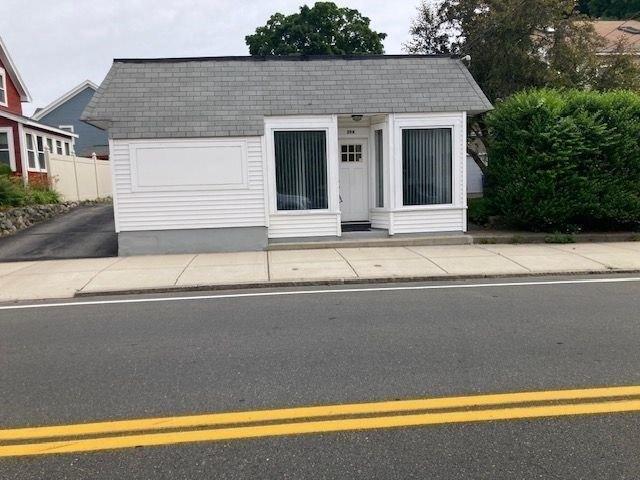 House for sale in Wakefield, Massachusetts
