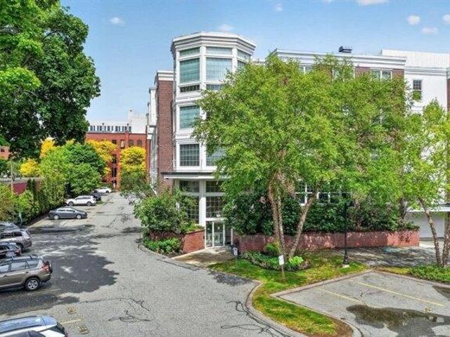 Condo for sale in Wakefield, Massachusetts