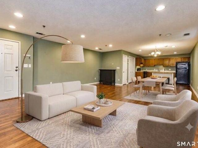 Condo for sale in Wallingford, Connecticut