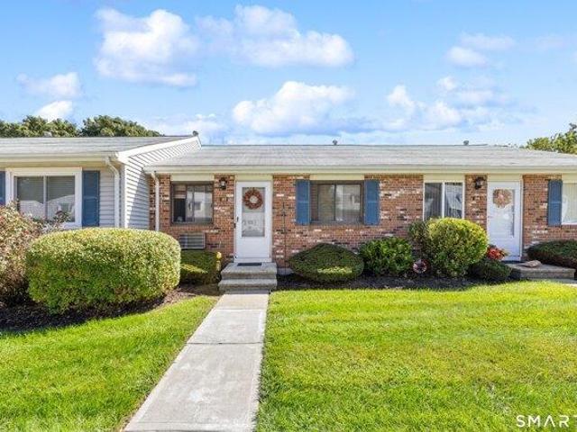 Condo for sale in Wallingford, South Central Connecticut Planning Region