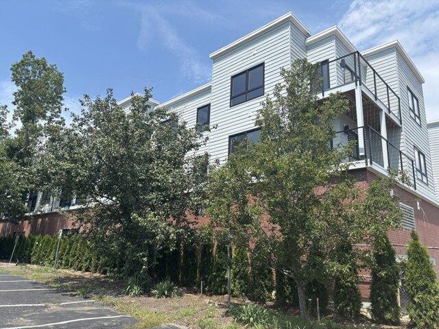 Condo for sale in Walpole, Massachusetts