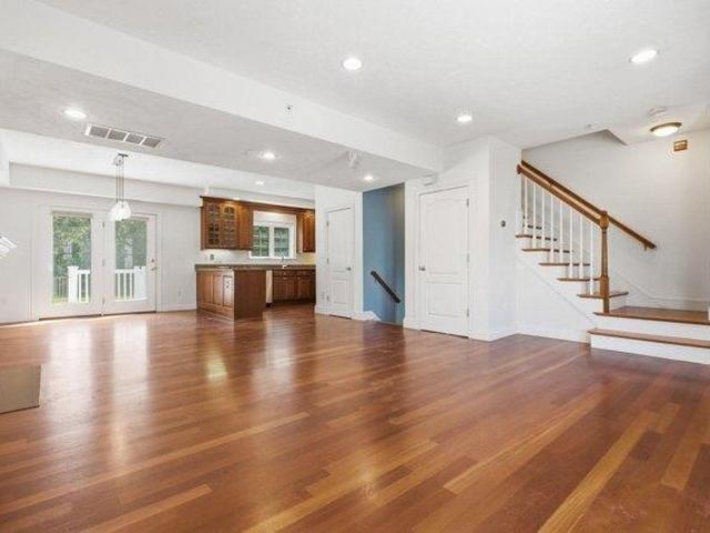 Condo for sale in Longview Place, Waltham