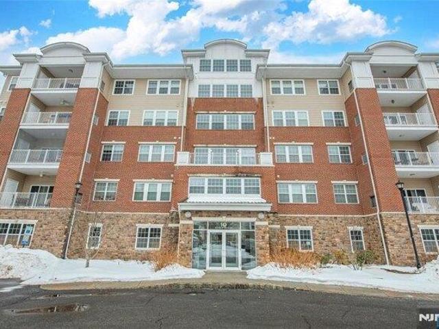 Condo for sale in Passaic, New Jersey