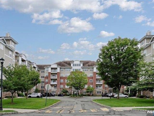 Condo for sale in Wanaque Reserve, Wanaque