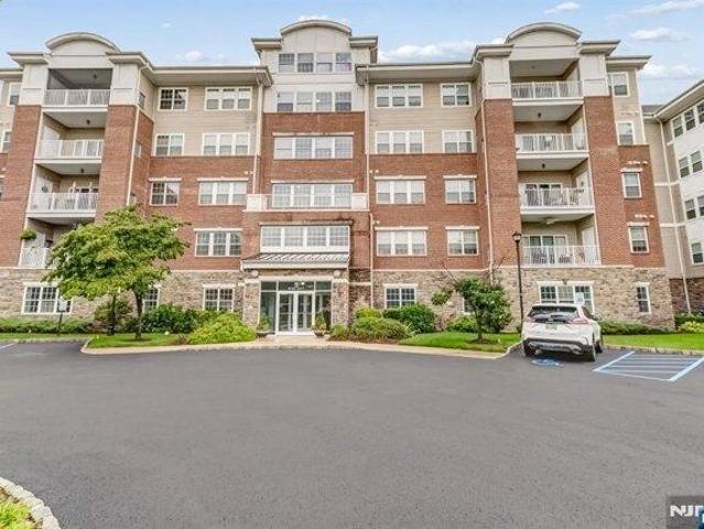 Condo for sale in Wanaque Reserve, Wanaque