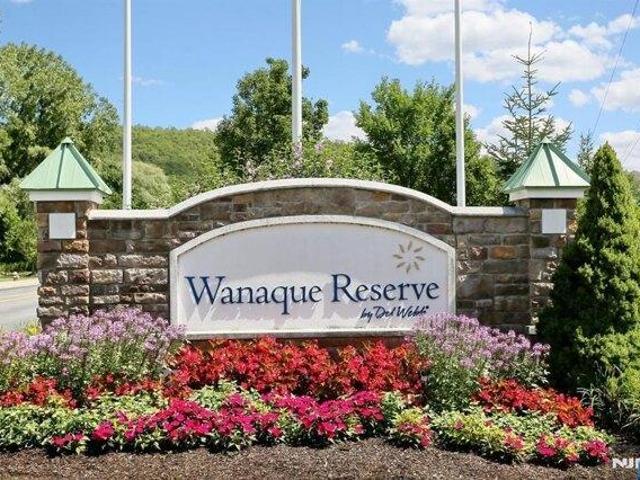 Condo for sale in Wanaque Reserve, Wanaque