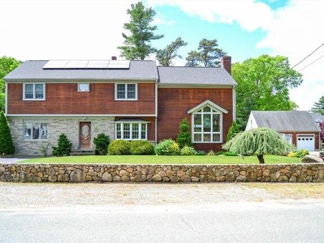 House for sale in Wareham, Massachusetts