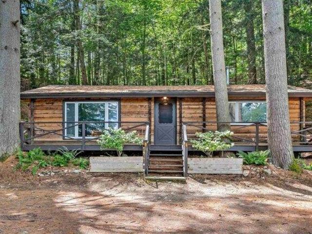 House for sale in Warren, Washington County