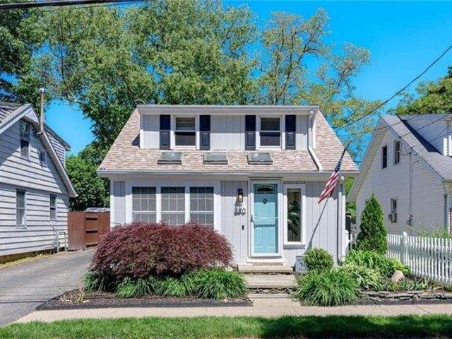 House for sale in Warwick, Rhode Island