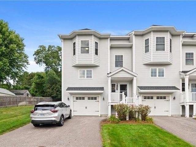 House for sale in Warwick, Rhode Island