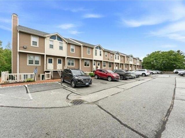 House for sale in Cowesett Hills Apartments, Warwick