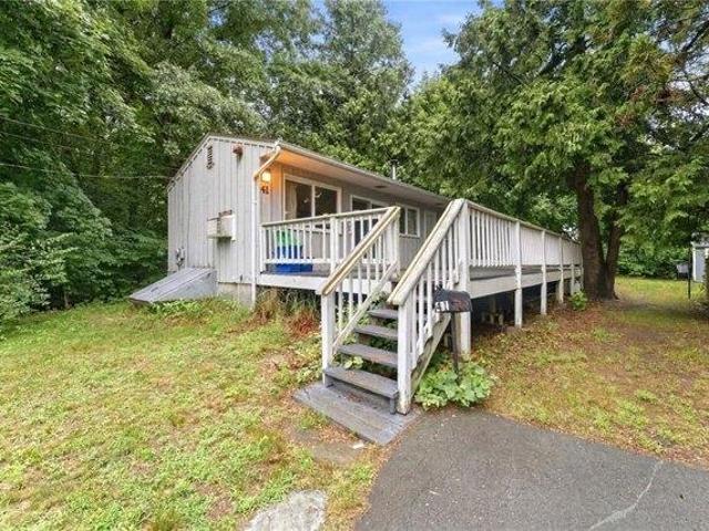House for sale in Warwick, Kent County