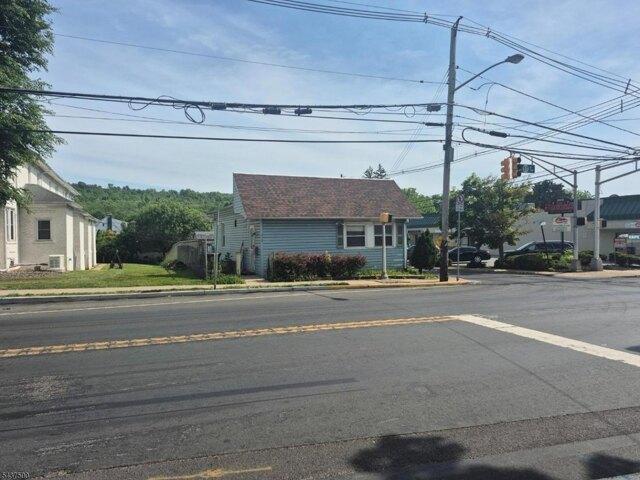 House for sale in Washington, New Jersey