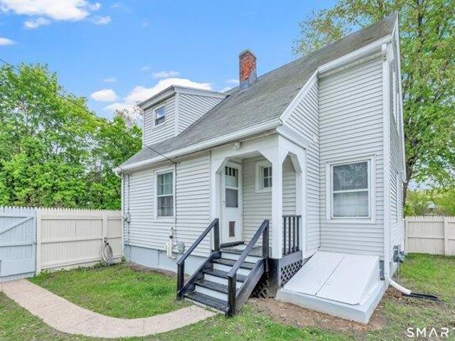 House for sale in Waterbury, Connecticut