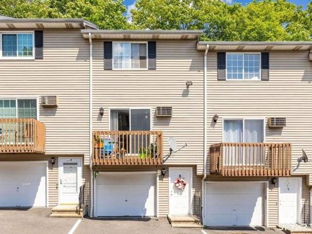 House for sale in Waterbury, Connecticut