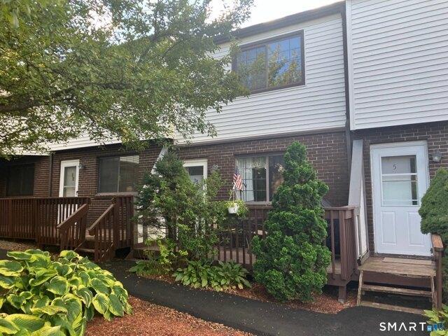 House for sale in East Farms, Waterbury