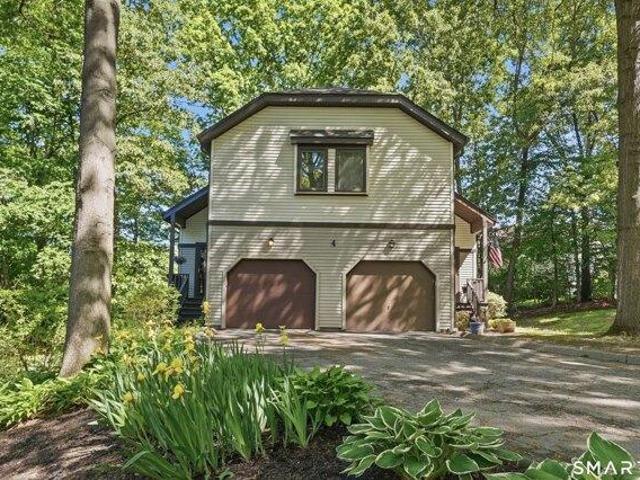 House for sale in Waterbury, Connecticut