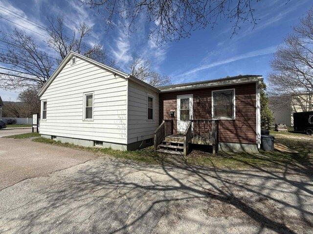 House for sale in Waterbury, Washington County