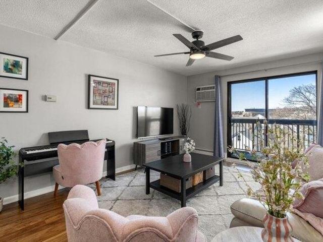 Condo for sale in Watertown, Massachusetts