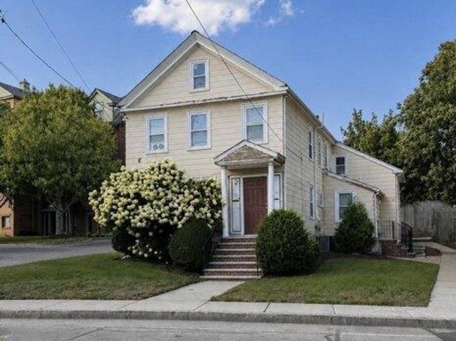 Condo for sale in Watertown, Middlesex County