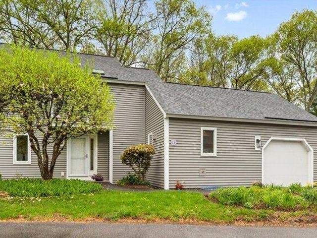 Condo for sale in Wayland, Massachusetts